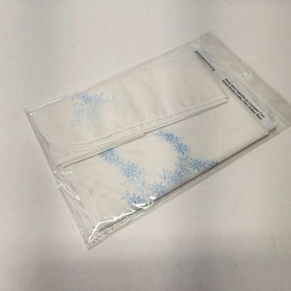 Tobin Reflections Dresser Scarf 14"x39" Stamped for Embroidery T231004 Floral - Picture 6 of 6